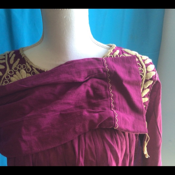 Mexican Handmade, Hand Embroidered Peasant tops - Picture 5 of 7